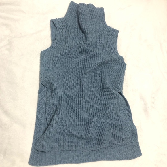 Aritzia Wilfred 100% wool Bluish Durabdal sweater - Picture 4 of 8